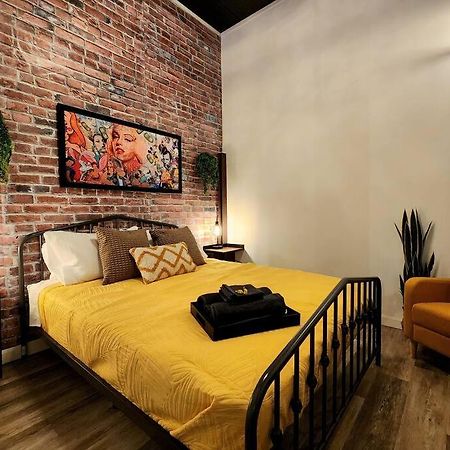 Loft Style Industriel-Centre-Ville+Parking Gratuit Quebec City Phòng bức ảnh