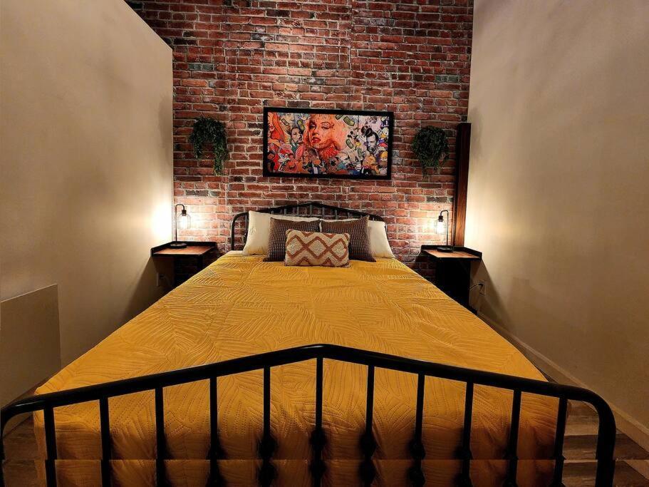 Loft Style Industriel-Centre-Ville+Parking Gratuit Quebec City Phòng bức ảnh